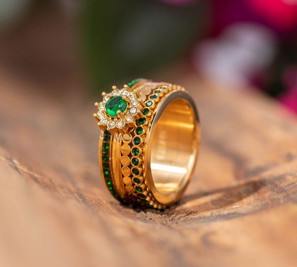 iXXXi Vulring Small Circle Stone Emerald 2mm - iXXXi Jewelry