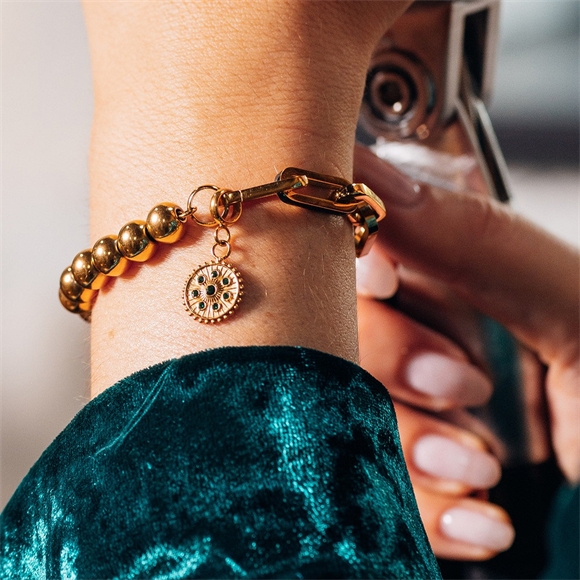 Product image 1 of Bedel Midnight Emerald