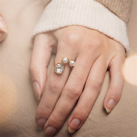 Product image 1 of Fame Elara