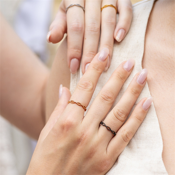 Product image 1 of Fame Swirl