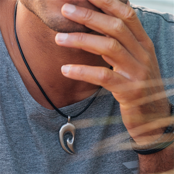 Product image 1 of Hanger Tribal 1