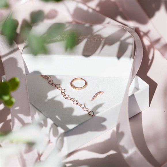 Product image 1 of Pure Hearts Schmuck Set