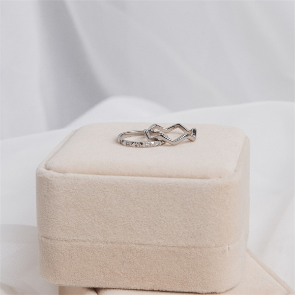 Product image 1 of Ringstack Solid Glow